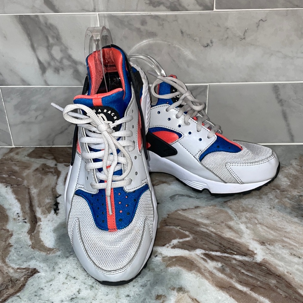 2018 VGUC Nike Air Huarache Run Vast Grey Black Rush Coral Size 8.5 Sneakers